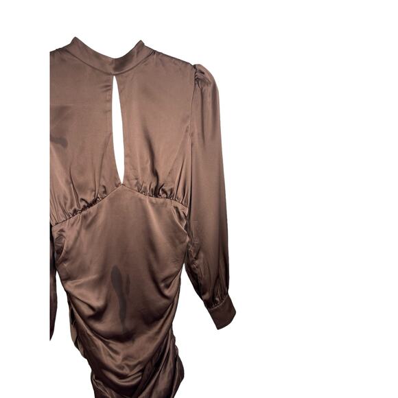 MAJORELLE Bristol Mini Dress Keyhole Neck Ruched Long Sleeve Chocolate Sz Small - Picture 5 of 14